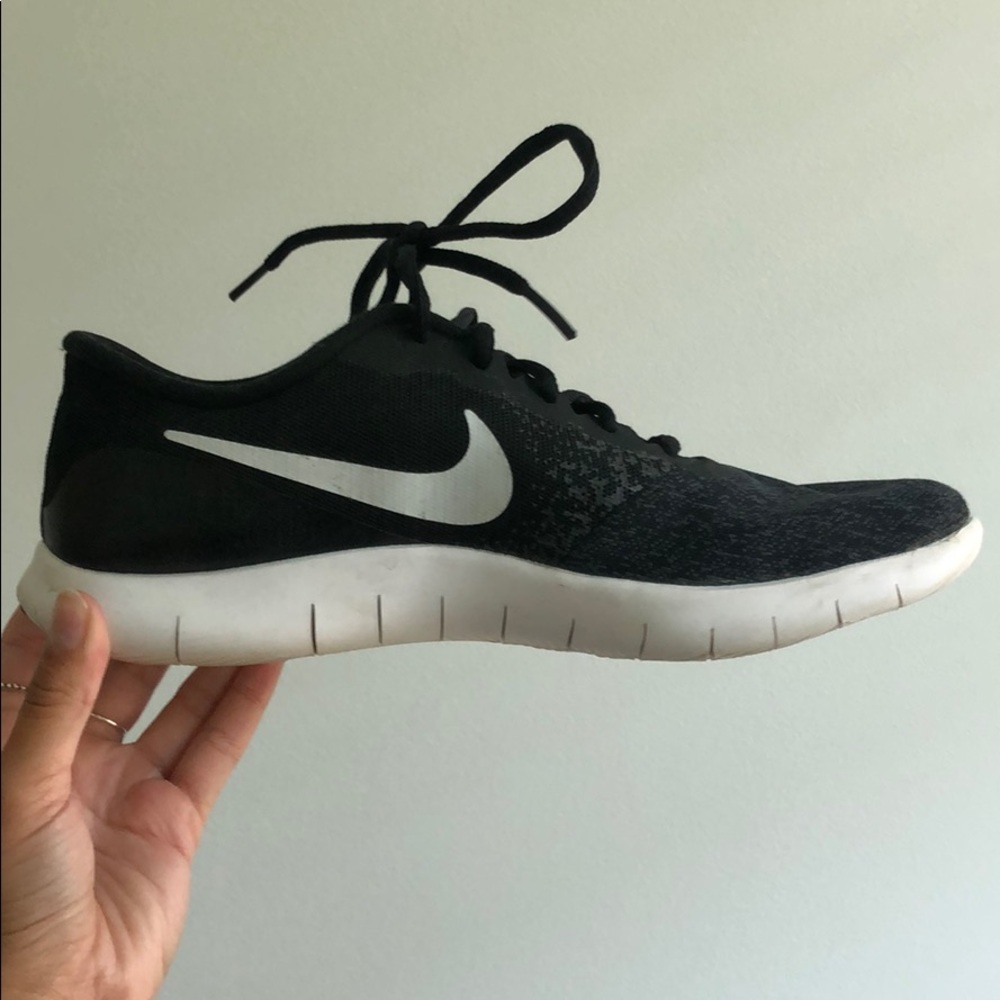 Nike Tennis Shoes- women’s